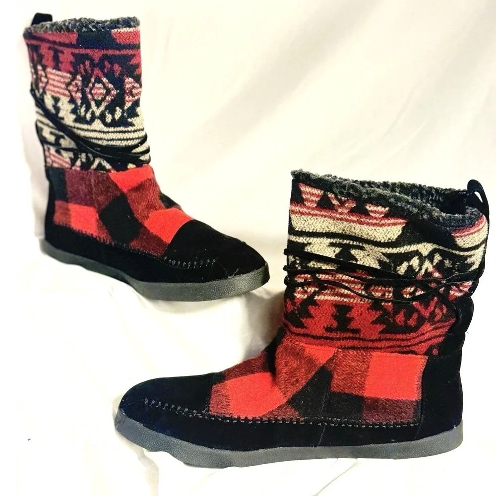 Steve Madden Girl Aztec Suede Moc Boots Womens size 8.5 Buffalo Check Southwest
